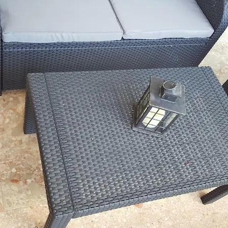 Neda Apartament *